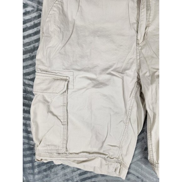 B.C. Clothing Original Cargo Shorts Men's Size 36 Cream/Beige Outdoors Hiking - Picture 3 of 13